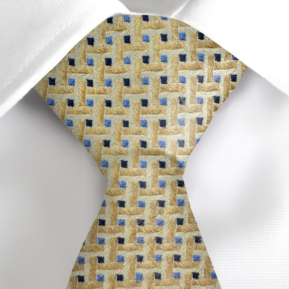 Roundtree & Yorke Other - Roundtree & Yorke Yellow Silk Neck Tie
